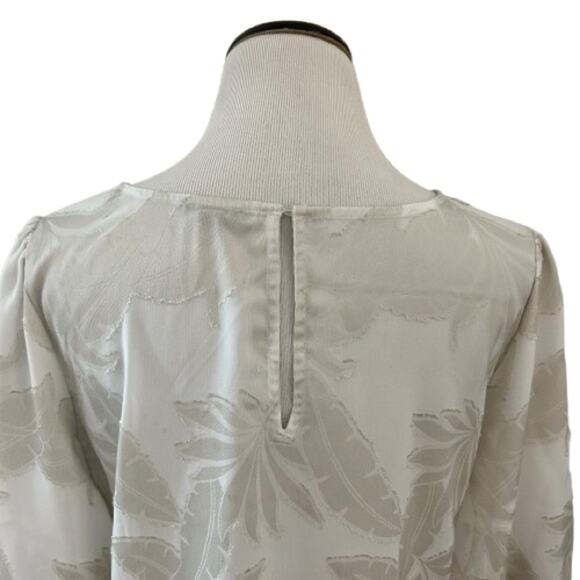 GUC Ann Taylor Cream Floral Burnout Puff Sleeve Blouse. Size M. - Picture 9 of 11